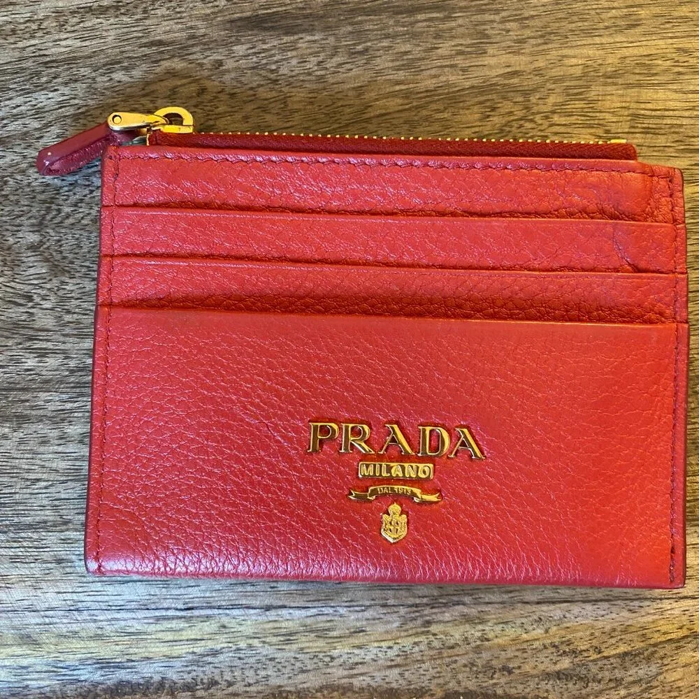 Prada red leather Moire and Saffiano card holder with gold-tone hardware - Picture 2 of 10
